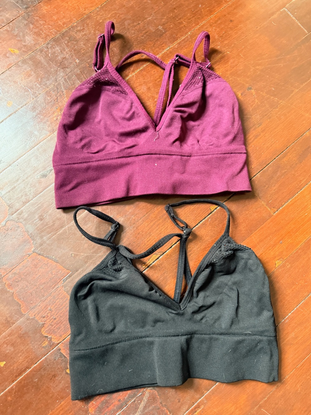Victoria's Secret Sports Bra Set in Burgundy and Black